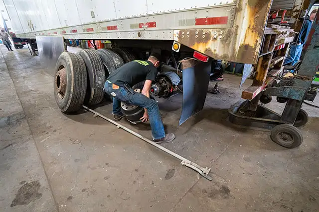 Heavy Duty trailer mechanic