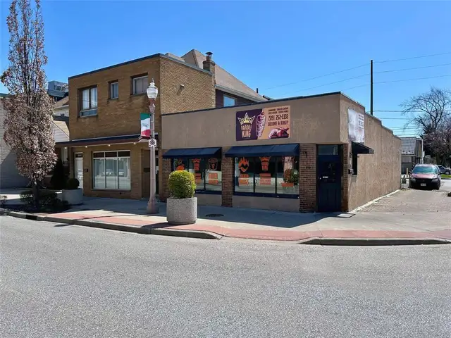 Commercial Building for Sale – 851 Erie Street East, Windsor ON - Photo 3
