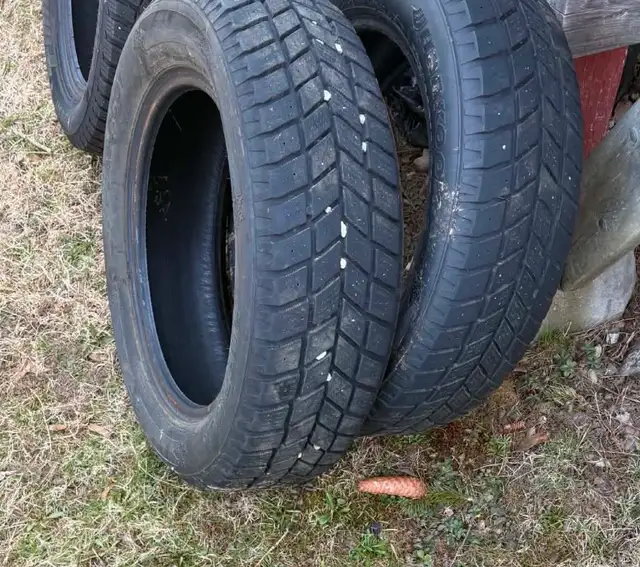 tires 205/55/16 - Photo 2