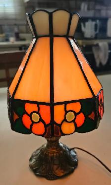 © L&L WMC Co. TIFFA-MINI ® Vintage Table (desk) Lamp Beautiful