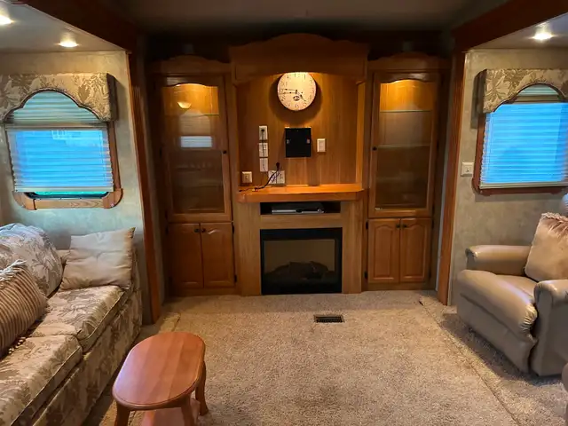 2010 Cedar Creek Custom 34ft - Photo 8