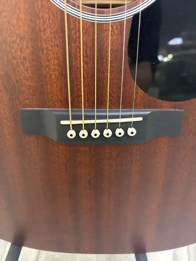 Martin & Co 000-10E Road Series  Electric Acoustic Guitar - Photo 7