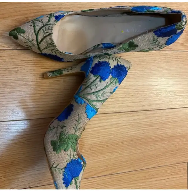 women heels /boots /sandals  used size 10  for trade read post - Photo 8