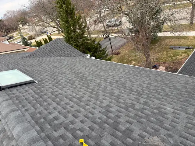 Looking for roofers. Experienced or Inexperienced