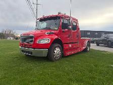 2009 FREIGHTLINER M2 106 SportChassis Hauler
