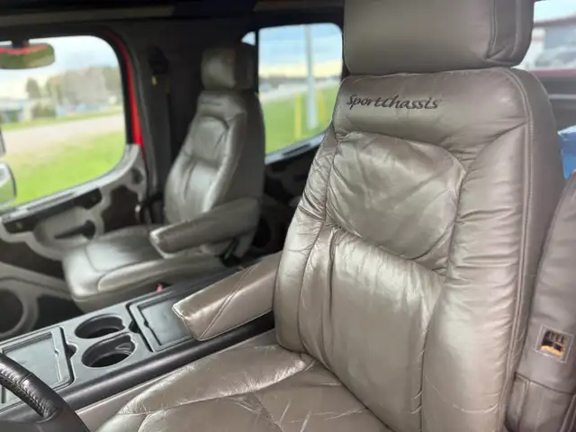 2009 FREIGHTLINER M2 106 SportChassis Hauler - Photo 14