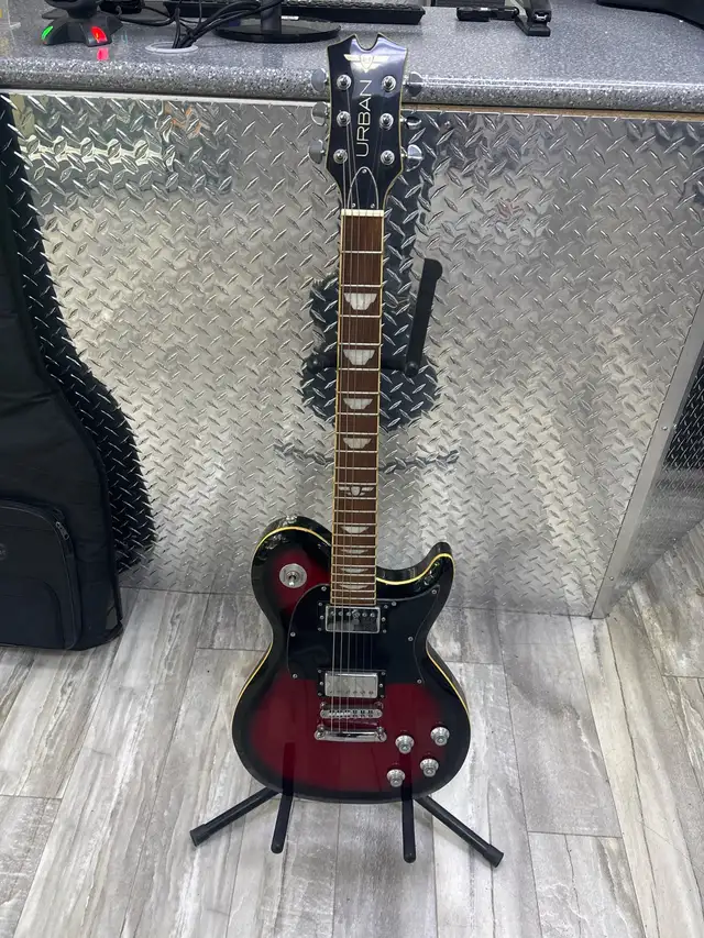 Keith Urban Electric Guitar With Gig Bag - Photo 2