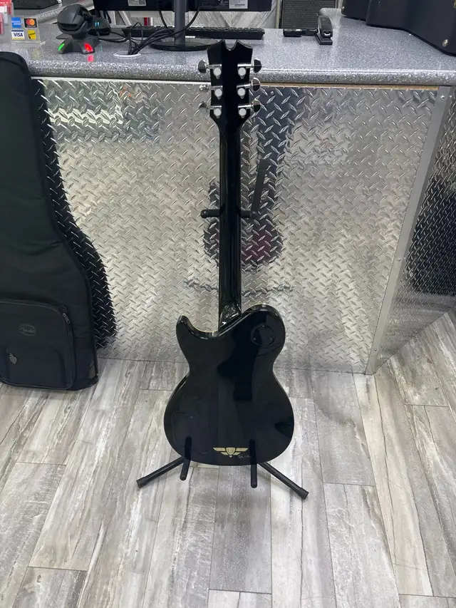 Keith Urban Electric Guitar With Gig Bag - Photo 3
