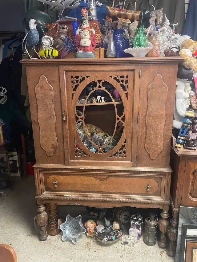 Vintage Curio Cabinet with Decorative Glass Panel (OBO)