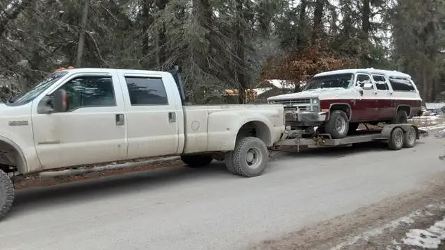 Man with a truck hauling - Photo 7