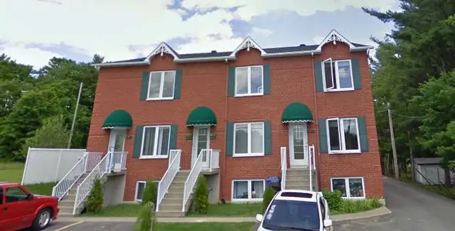 5 1/2 à louer 1450$