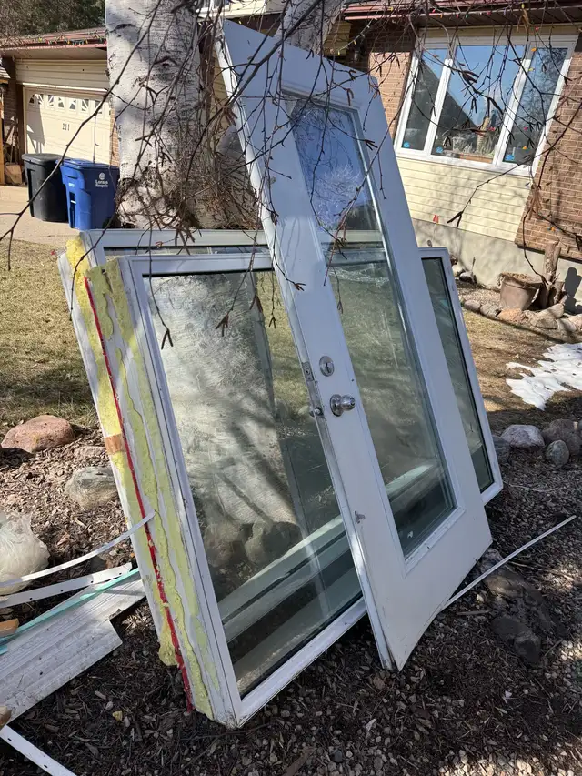 Used windows and doors - Photo 2