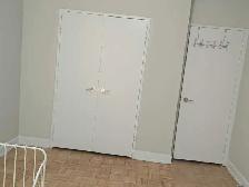 Private master bedroom available from 1st May 2026 - Photo 4