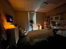 Burlington Room - Great Price, Great Location, Must See!