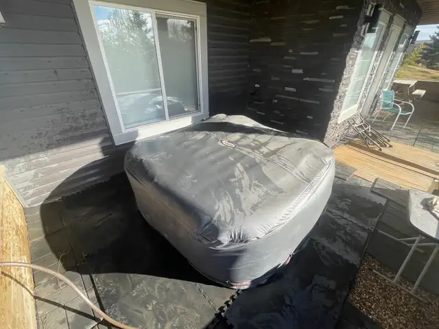 Inflatable hot tub - Photo 5