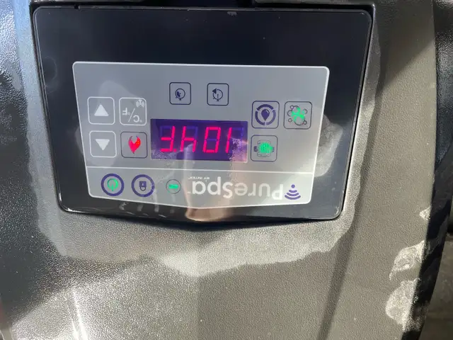 Inflatable hot tub - Photo 6