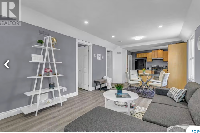 Student Rooms for Rent – Renovated Home | Near UWin & St. Clair - Photo 5