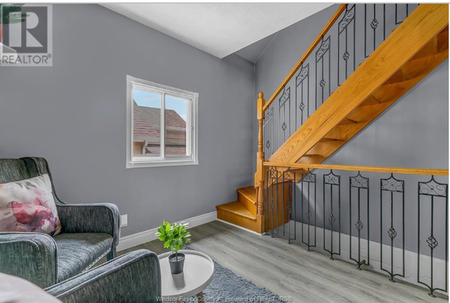 Student Rooms for Rent – Renovated Home | Near UWin & St. Clair - Photo 10