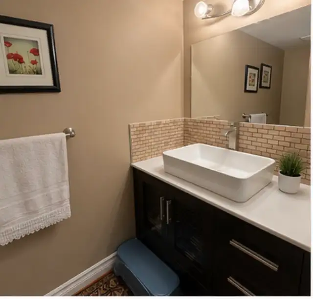 2 bedroom plus den basement apartment - Photo 8