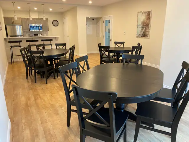 2 Bedrooms Available - Photo 4