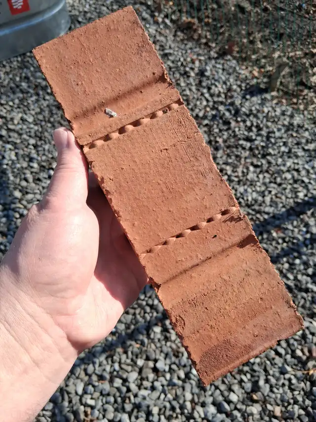 FREE Red Bricks - Photo 4