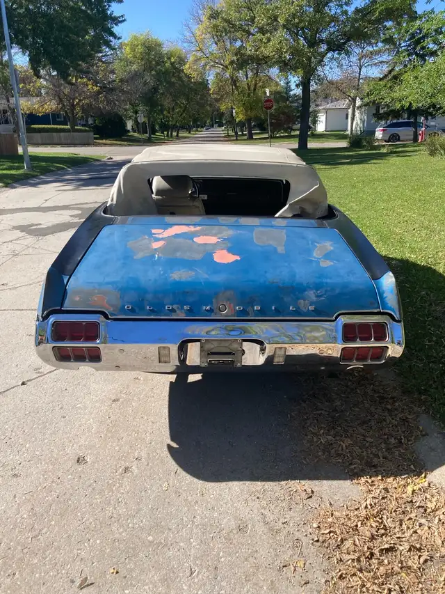 1972 Cutlass Convertible - Photo 2