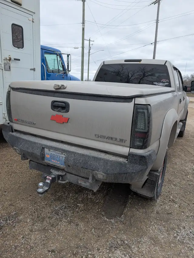 2005 Silverado 2500 HD Diesel - Photo 5