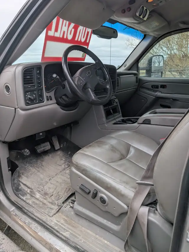 2005 Silverado 2500 HD Diesel - Photo 7