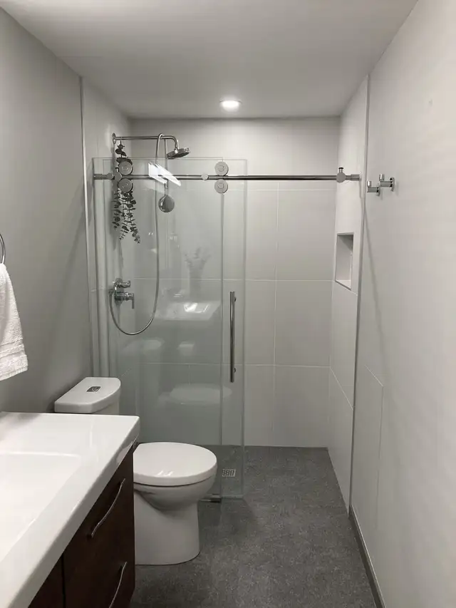 Custom bathroom remodels - Photo 2