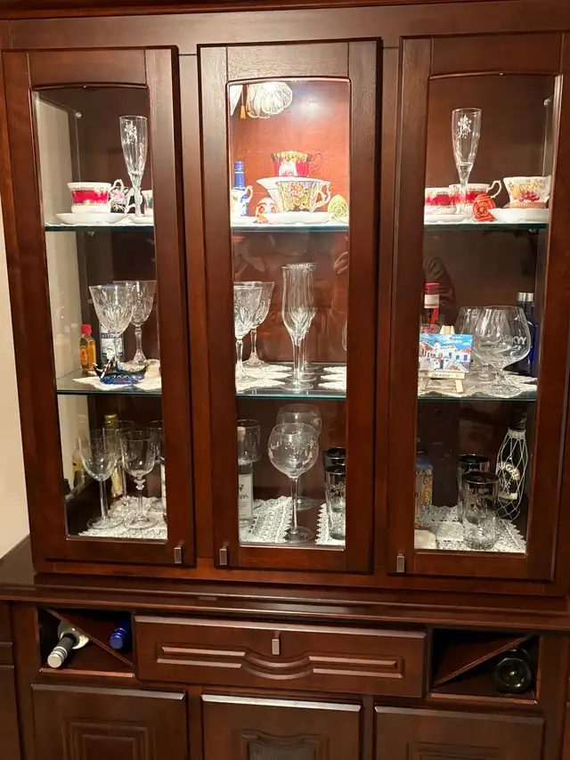 beautiful buffet - Photo 2