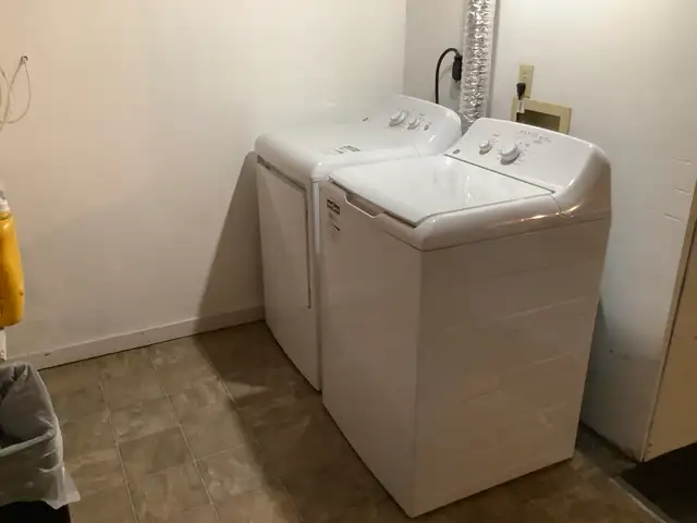 Inner city, two bedroom basement suite in Capitol Hill N.W. - Photo 10