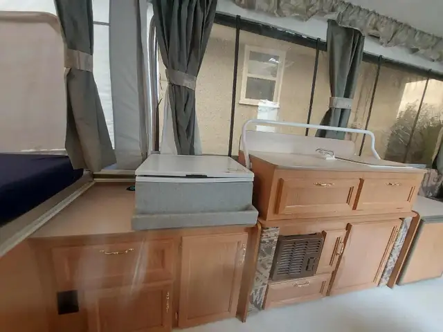 2001 Starcraft Tent Trailer For Sale - Photo 4