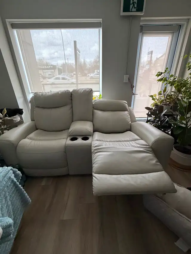 Electric Reclining Genuine Leather Love Seat w/ Console - Photo 2