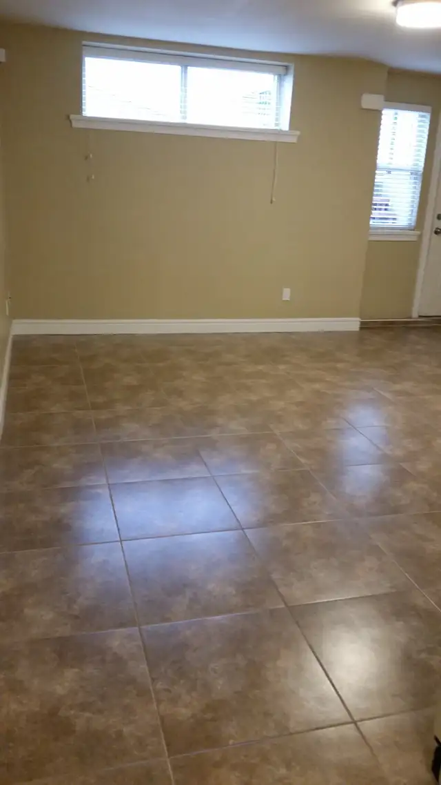 2 Bed rooms Basement Suite - Photo 3