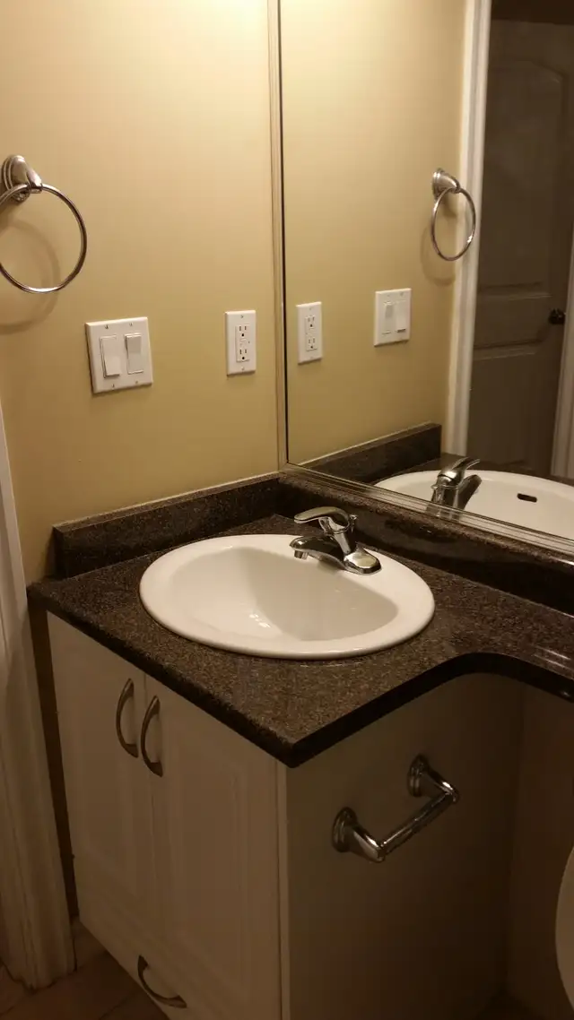 2 Bed rooms Basement Suite - Photo 4