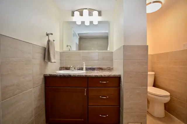 Fully Furnished 2 Bed Suite For Rent in Drayton Valley - Photo 7