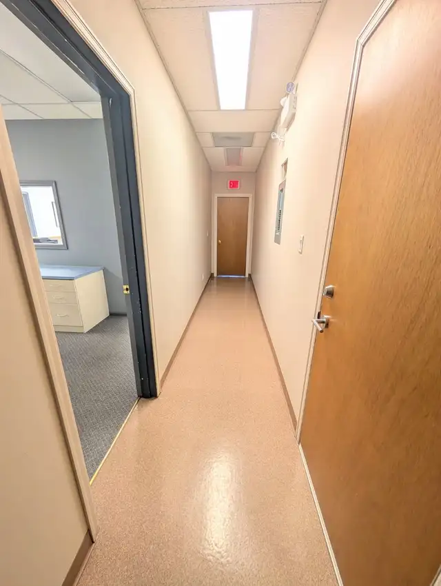 Office space for rent- Penticton - Photo 3