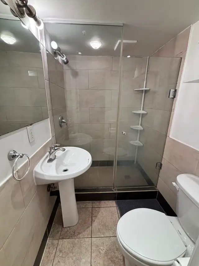 Furnished student basement room for rent in Kensington Market! - Photo 3