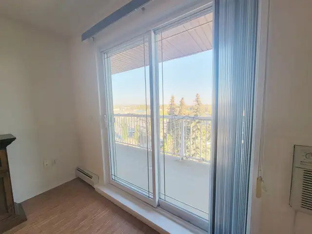 Top floor, 2 Bedroom Condo for Rent in Drayton Valley - Photo 9