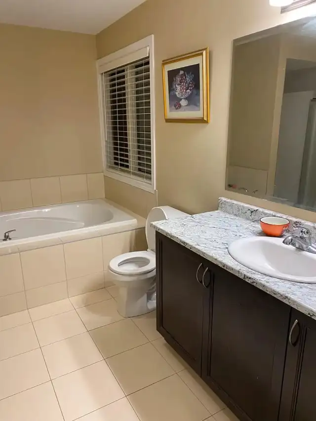 Orleans Master Bedroom with Private Bathroom $1050 - Photo 7