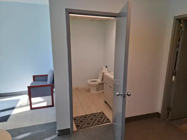 1400 sqft Office Warehouse/Storage for rent | $2000/Month - Photo 7