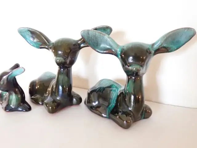 Blue Mountain Pottery Deer Figures - Photo 2