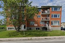 Beau 2 1/2, Charlesbourg, demi sous-sol Juillet PROMO