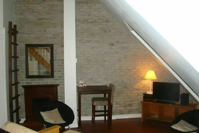 Magnifique grand loft 3½ Vieux-Port meublé Juillet - Photo 2