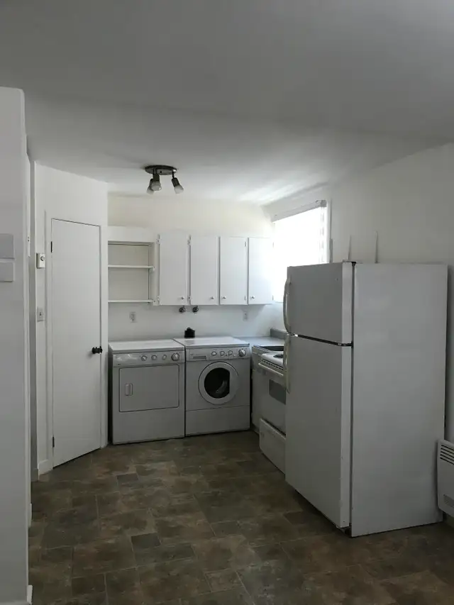 Beau Grand 2 1/2, Rue Bourdon, Limoilou Juillet PROMO - Photo 5