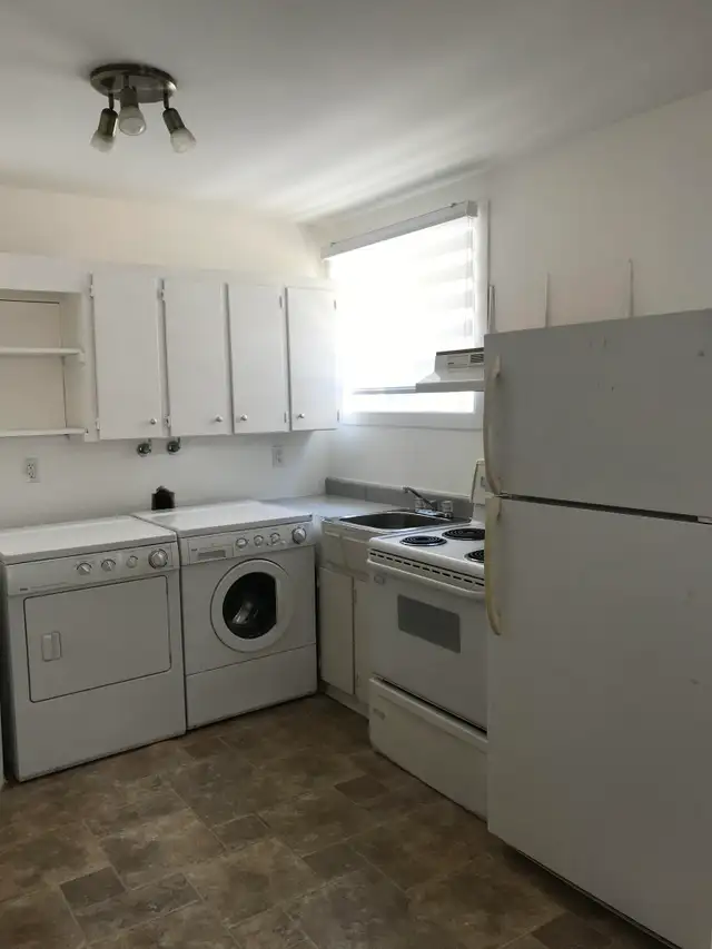 Beau Grand 2 1/2, Rue Bourdon, Limoilou Juillet PROMO - Photo 6