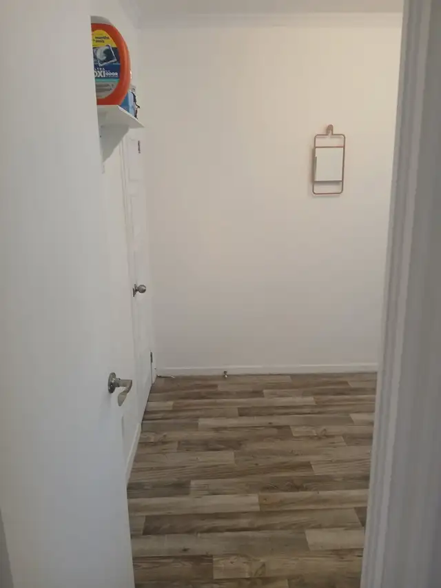 Très beau 4 1/2 1er étage, Saint-Sauveur, Air clim, Juillet - Photo 6
