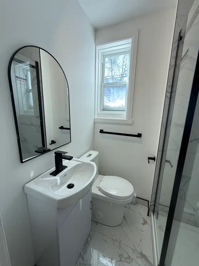 Superbe 2 1/2, Limoilou, wifi, RÉNOVÉ À NEUF! - Photo 11