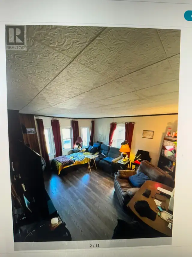 2 Bedroom House For Rent North End Niagara Falls with Garage - Photo 2