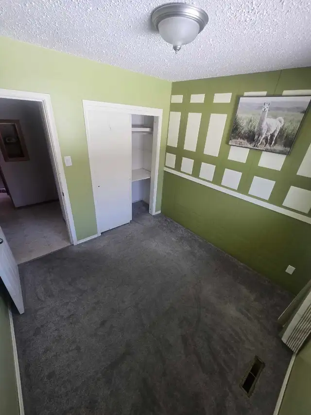 Private room for rent - Photo 3